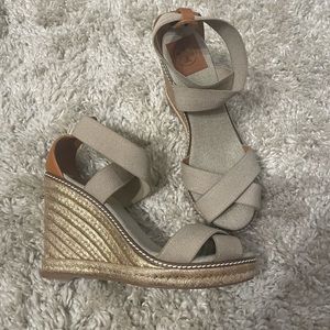 Tory Burch Gold Metallic Linen Wedges